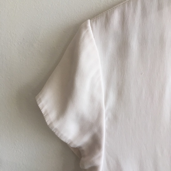 Repeat Silk Top with Breast Pocket Blouse in Light Ivory Cream Blush sz 42 / L - Picture 7 of 8